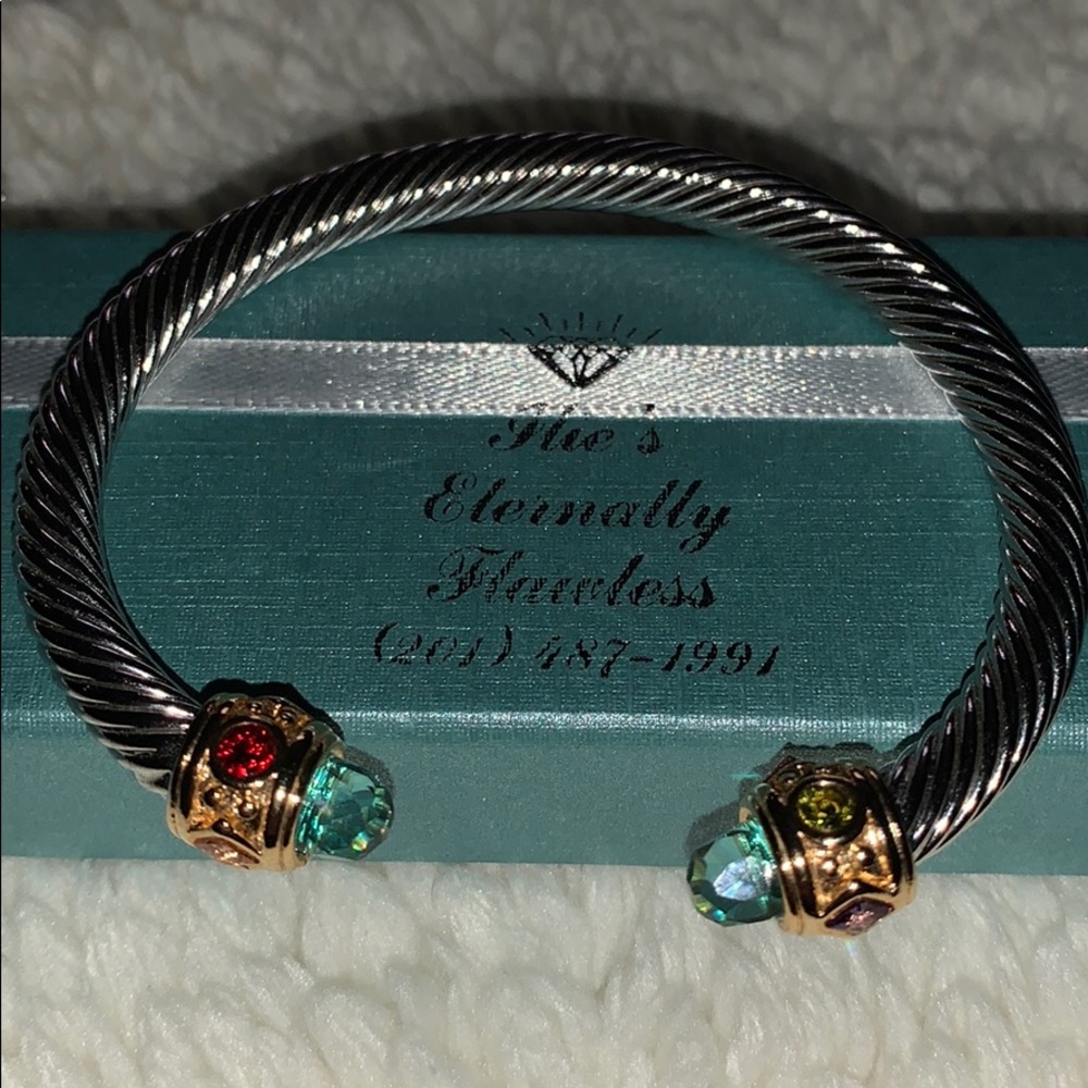 Cuff bracelet